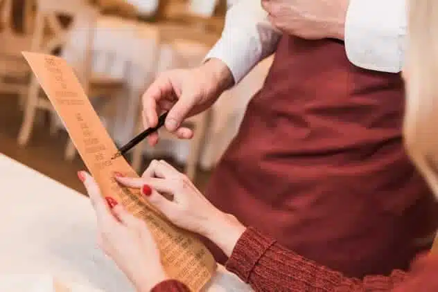The Level 2 Allergy Awareness online course is aimed towards those whose occupations that have involvement in the handling and preparation of food, and comprehensively covers how to prepare food respective of food allergies.
